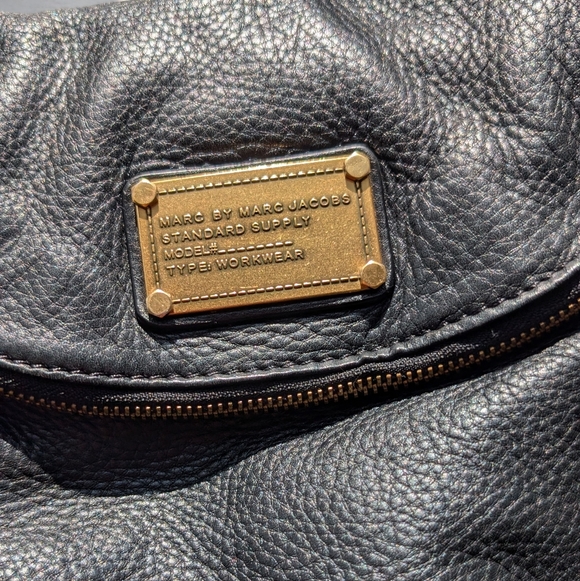 Black Leather Shoulder Bag - Picture 2 of 5